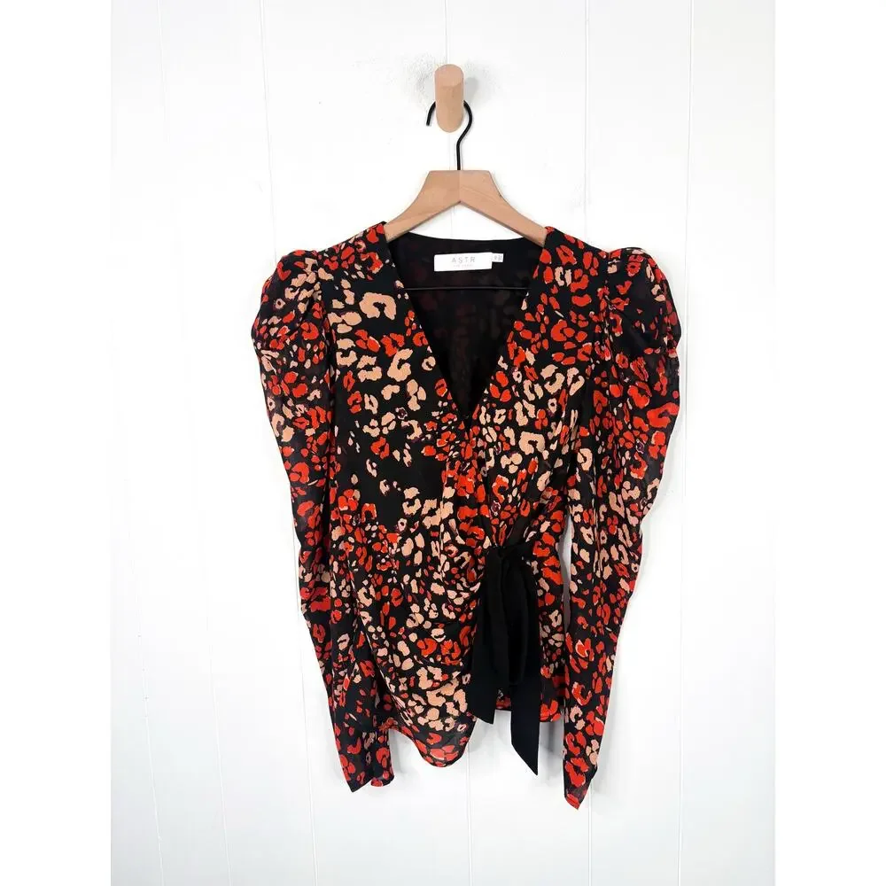 ASTR The Label Lissa Leopard Wrap Top XS Puff Sleeve Orange Black Tie Side